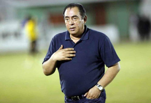 Edwin Pavón, el filósofo del fútbol que clasificó a Olimpia a un Mundial